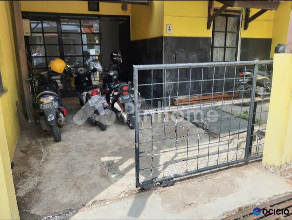 Dijual Rumah Cocok Untuk Tempat Usaha di Antapani
