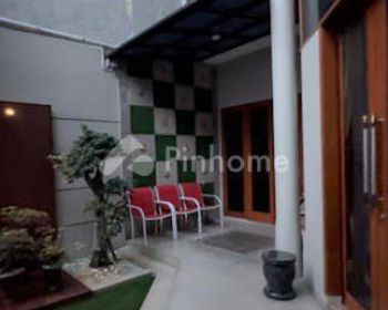 Dijual Rumah Mewah Full Furnished di Sayap Sukajadi
