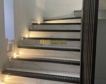 DIJUAL CEPAT BU Rumah Graha Metropolitan Cluster Takapuna Residence