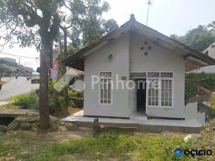 Dijual Rumah Daerah Batujajar Pinggir Jalan Raya di Jln Raya Batujajar