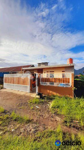 Dijual Rumah Nyaman Dan Asri di Puri Indah Cihampelas