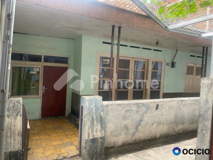 Dijual Rumah Untuk Kos - Kosan di Kapten Abdul Hamid ( Setiabudhi )