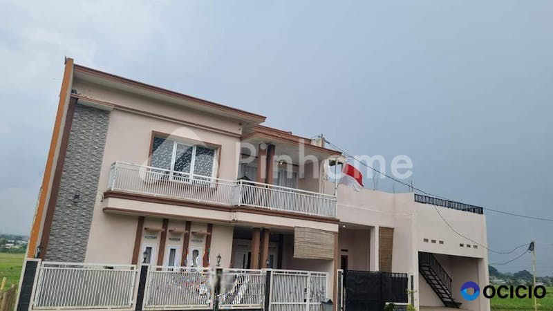 Dijual Rumah Lokasi Strategis di Trs.jln.soreang Cipatik Kutawaringin