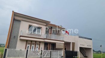 Dijual Rumah Lokasi Strategis di Trs.jln.soreang Cipatik Kutawaringin