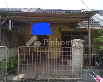 Dijual Rumah 2KT 106m² di Taman Rahayu 1
