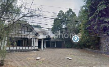 Dijual Rumah Lokasi Super Strategis di Jl. Dago