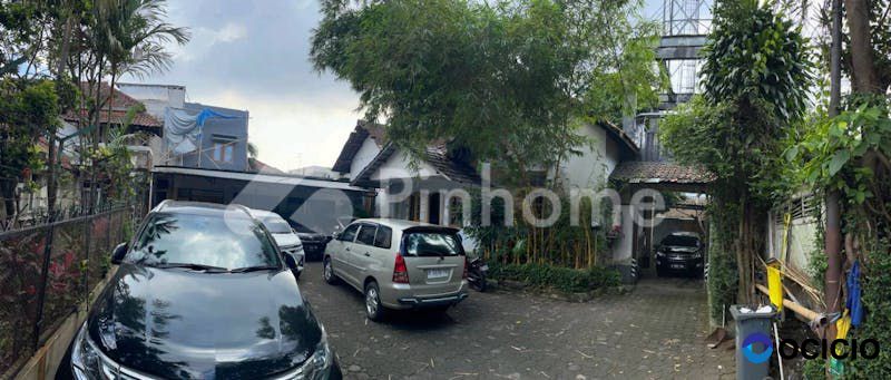 Dijual Rumah Super Strategis di Sayap Jl. Cicendo