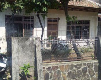 Dijual Rumah Vintage Sangat Strategis di Jl. Kebon Jati