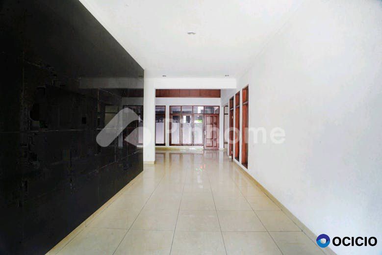 Dijual Rumah Lokasi Bagus di Jl. Antapani