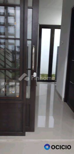 Dijual Rumah Bebas Banjir di Dekat Cicaheum