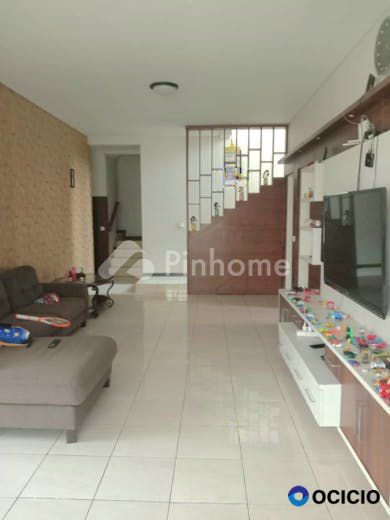 Dijual Rumah Dalam Perumahan Fasilitas Terbaik di Kota Baru Parahyangan Bandung