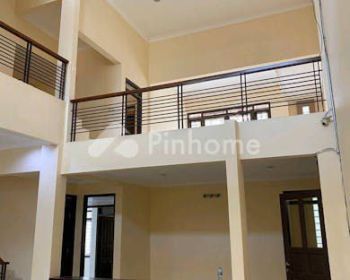 Dijual Rumah Nyaman Dan Asri di Setra Indah