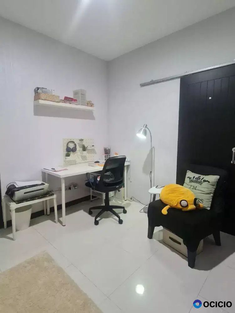 Dijual rumah tingkat siap huni sdh renovasi di jatibening