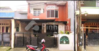 Dijual Rumah Perum3 Karawaci Tangerang di Karawaci