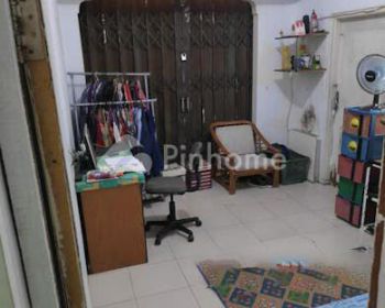 Dijual Rumah Lingkungan Nyaman di Binong Permai