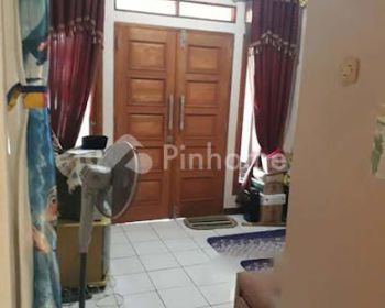 Dijual Rumah Dilingkungan Yang Nyaman dan Asri di Karawaci Indah