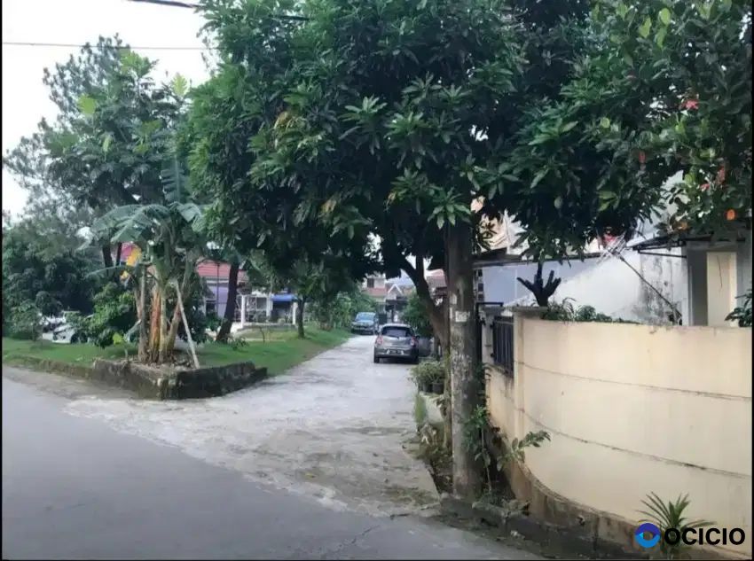Rumah samping Sumarecon Serpong Tangerang
