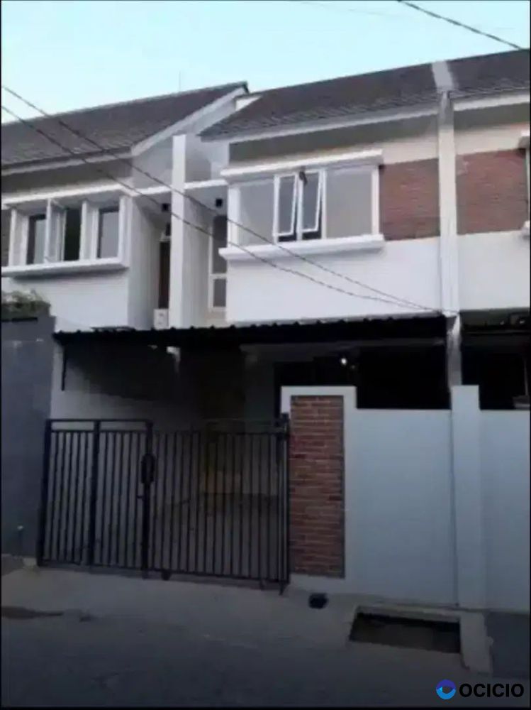 Dijual rumah tingkat siap huni murah di jatiwaringin