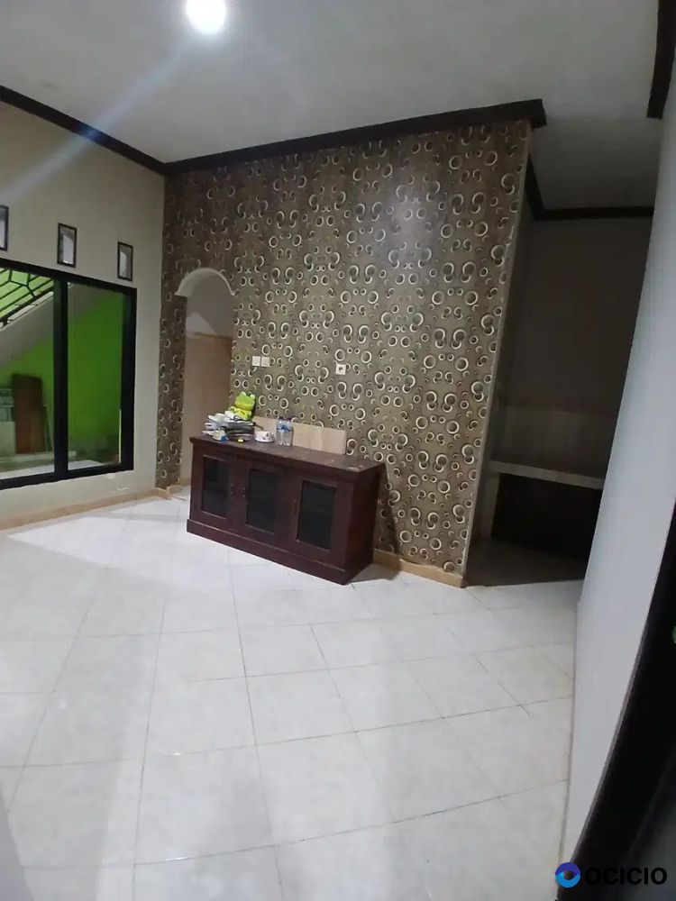 Rumah Siap Huni Di Kraksaan 2 Lantai