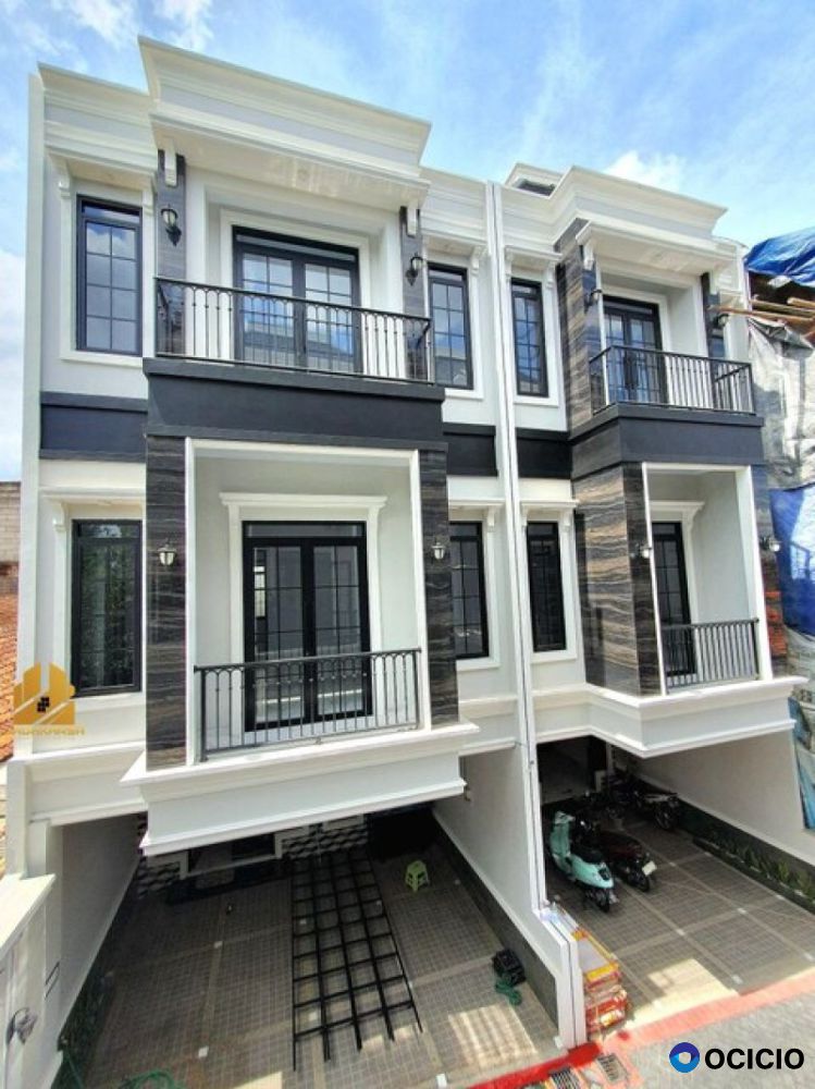 Dijual Rumah 3 Lantai Dekat Akses Toll di Jagakarsa