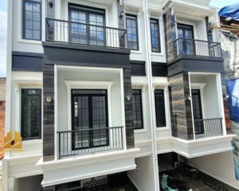 Dijual Rumah 3 Lantai Dekat Akses Toll di Jagakarsa