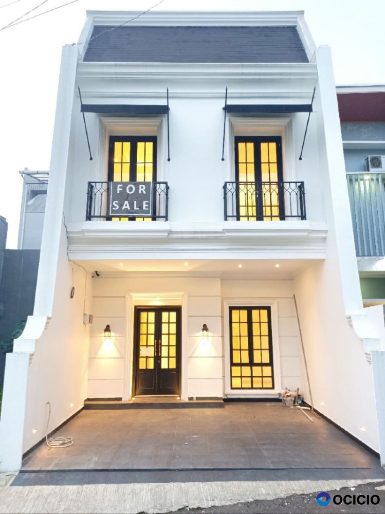 Townhouse modern classic terdepan di jagakarsa Jakarta selatan.