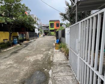 Dijual Rumah Dalam Komplek Dekat Tol di Tanah Baru