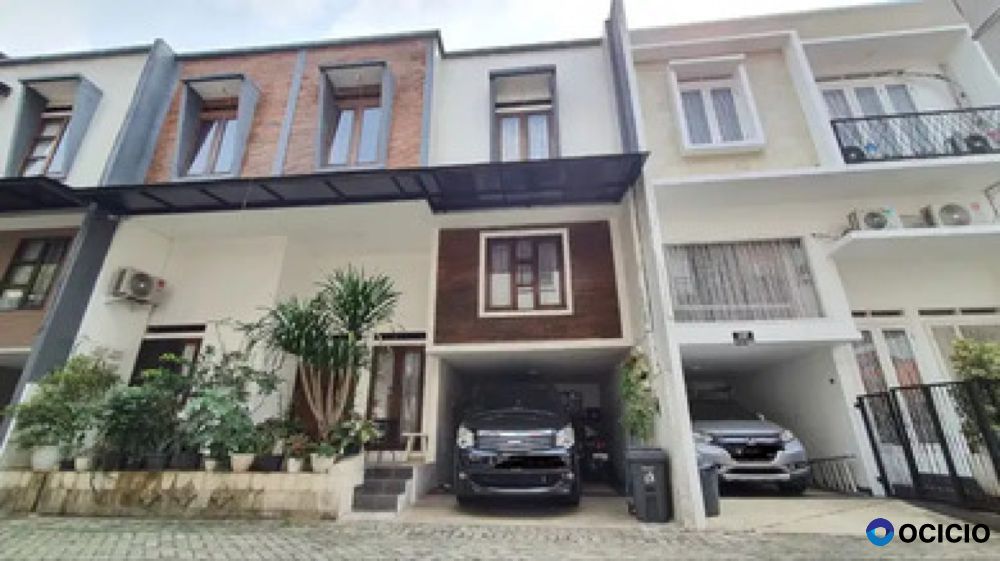 Dijual Rumah 2lantai Dalam Cluster di Ciganjur