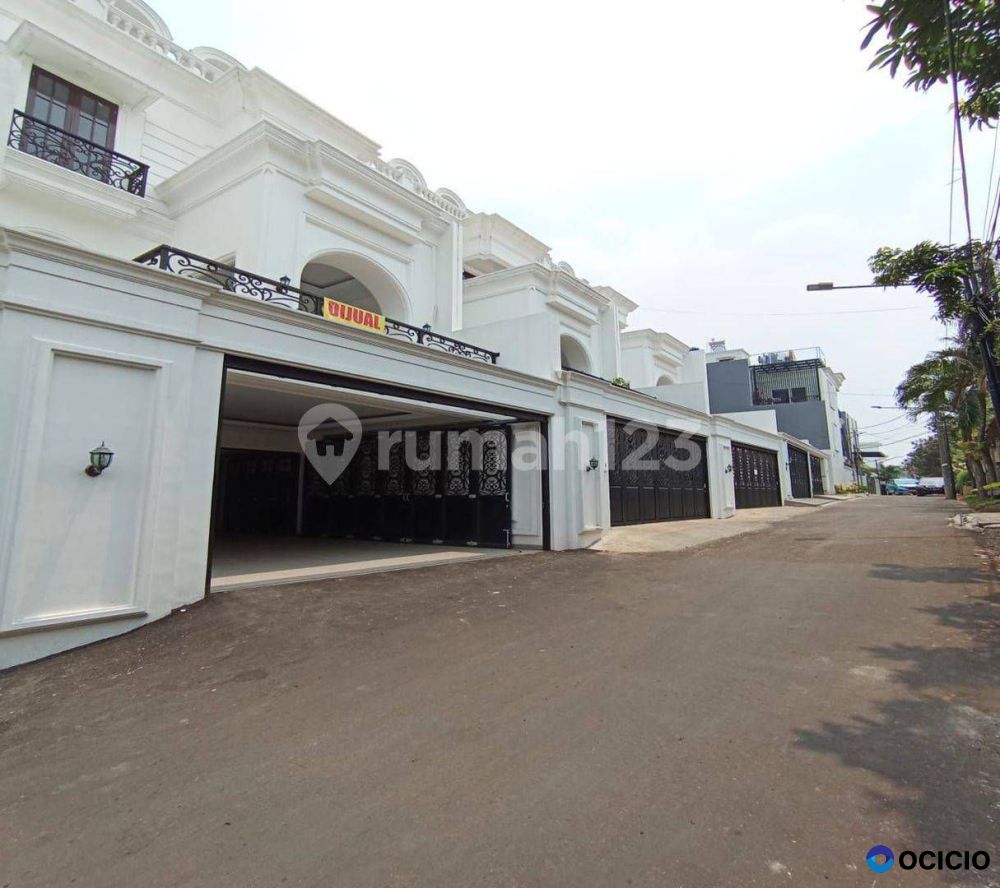 Dijual Rumah American Classic Plus Kolam Renang Di Jagakarsa
