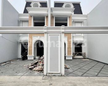 Dijual Rumah American Classic Di Jagakarsa Raya Jakarta Selatan