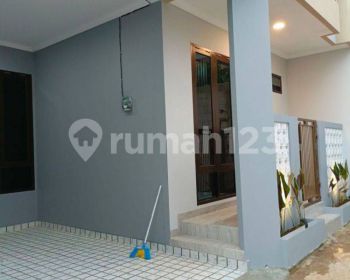 Rumah Sekandinavian Siap Huni Dekat Toll Pancoran Mas
