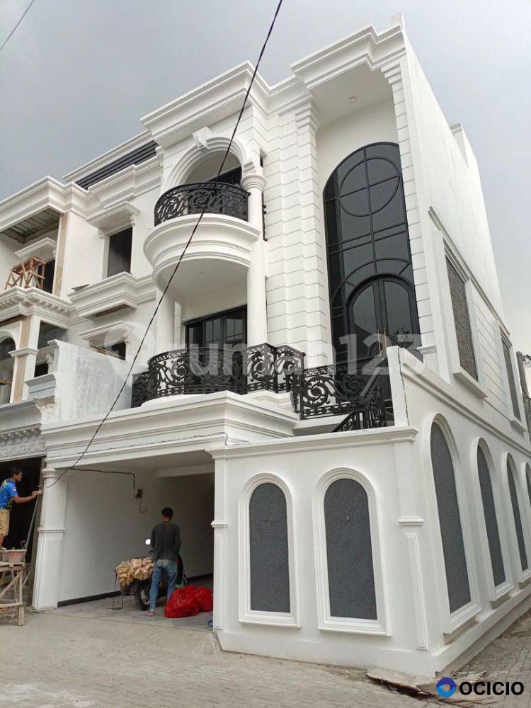 Dijual Rumah Hook American Classic Di Jagakarsa