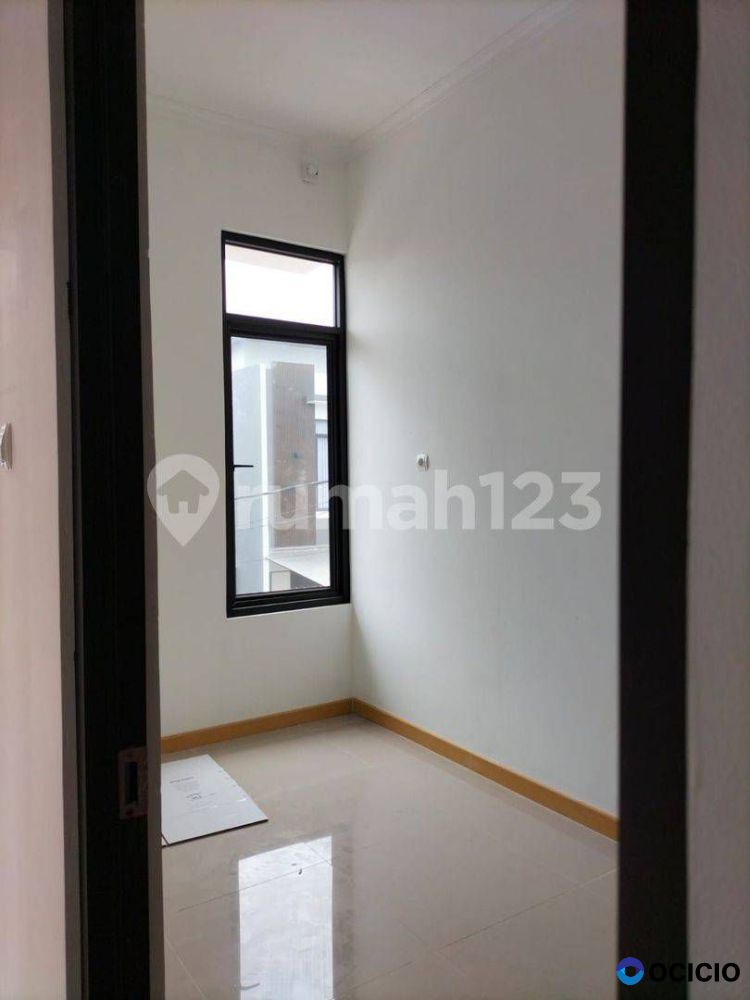 Dijual Rumah Siap Huni Dekat Toll Desari Pancoran Mas Depok