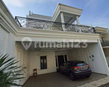 Dijual Rumah American Classic Dekat Toll Andara Jagakarsa