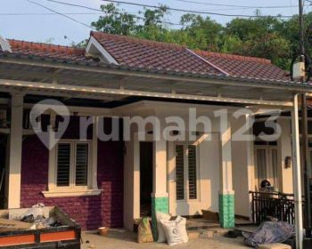 Dijual  Rumah Dalam Komplek Di Tanah Baru Beji Depok