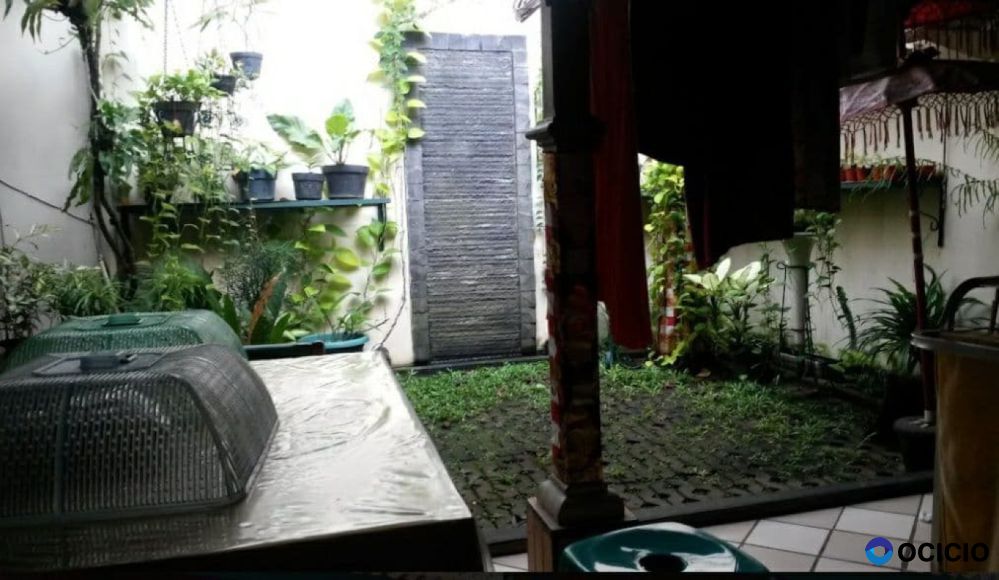 Dijual Rumah Non Cluster Pinggir Jalan di Cireundeu