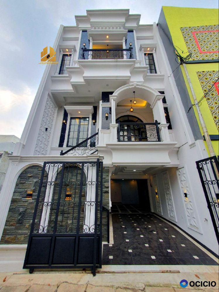 Dijual Rumah 3 Lantai Dekat Halte Busway di Ragunan