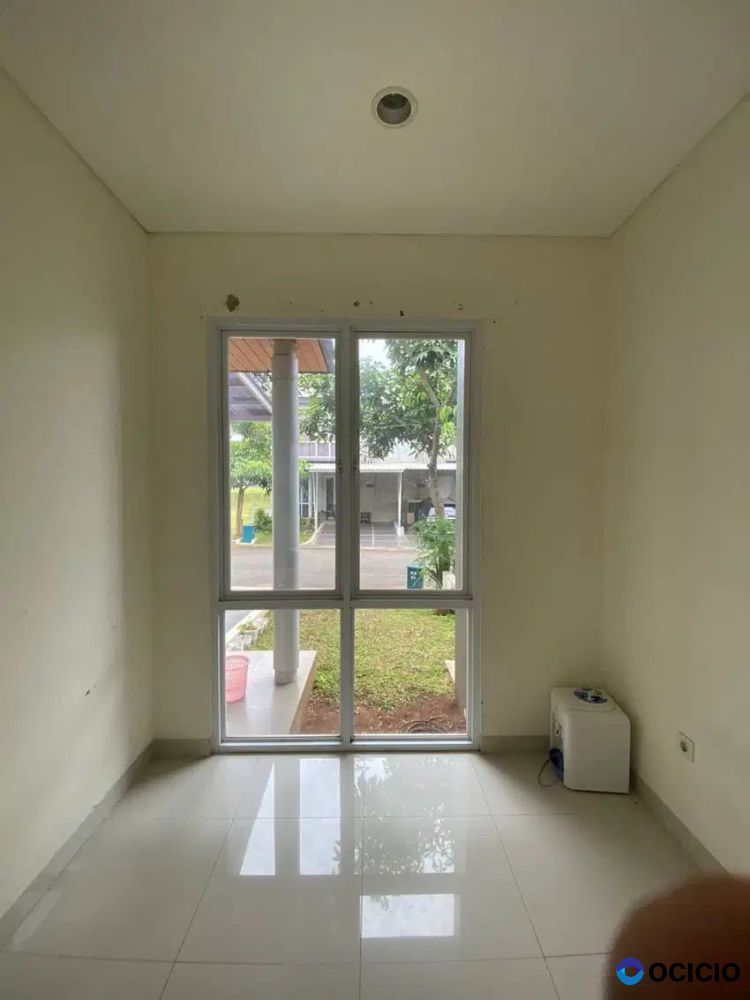 Dikontrakan rumah 2 lantai 3 kamar tidur Citragran Cibubur CBD