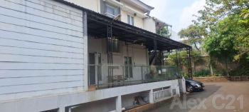 Dijual Rumah Komplek Hoek 2 Lantai ditambah 1 Ruangan Kantor Terpisah