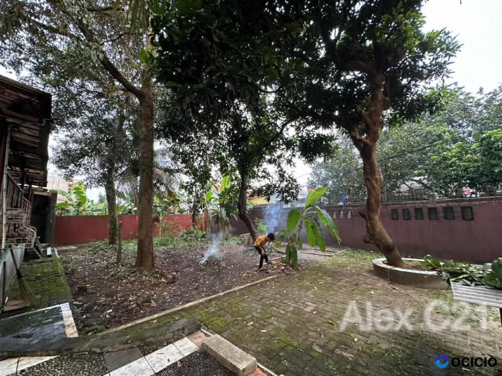 Dijual rumah 2 lantai siap huni, di daerah Cipedak