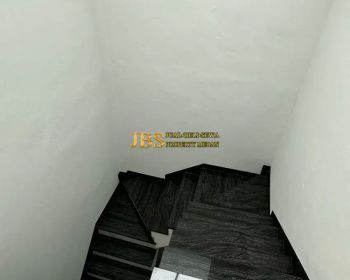 Dijual Villa 3,5 Tingkat di Komplek Givency One Type Prada - Medan