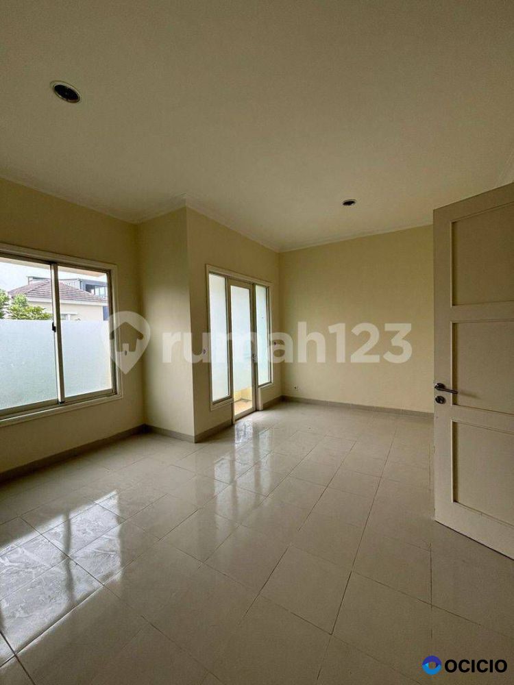 Disewa Rumah Nyaman Siap Huni Dan Bagus di Cluster Chrysocolla, Phg, Gading Crys