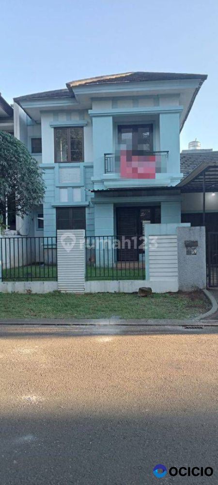 Dijual Rumah Siap Huni, Nyaman Dan Asri, Delatinos, Bsd City, Tangsel