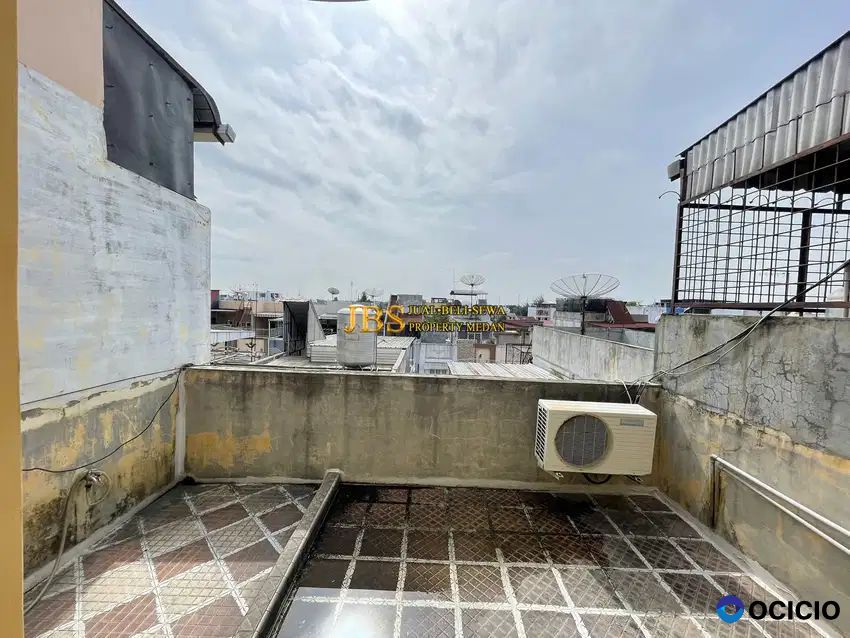 Dijual Rumah 3 Tingkat di Komplek Krakatau Mas Jalan Bukit Barisan I