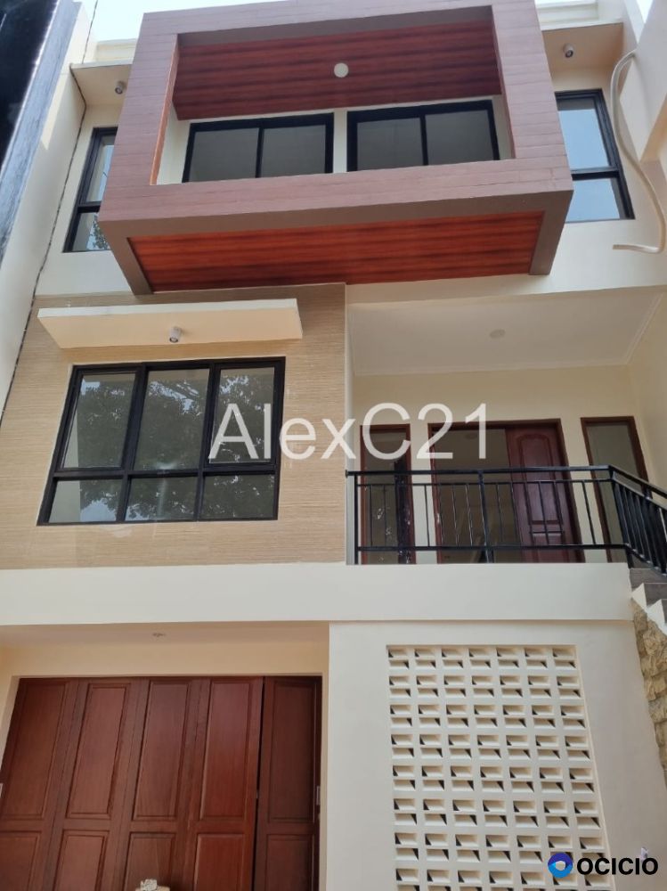 Dijual rumah baru 2 unit bersebelahan (bisa pilih)  di Jagakarsa