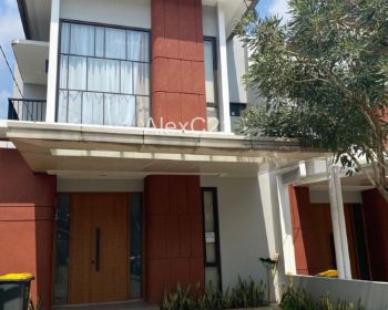 Dijual Rumah di komplek Paradesa, Cireundeu, Ciputat Timur, Tangerang Selatan