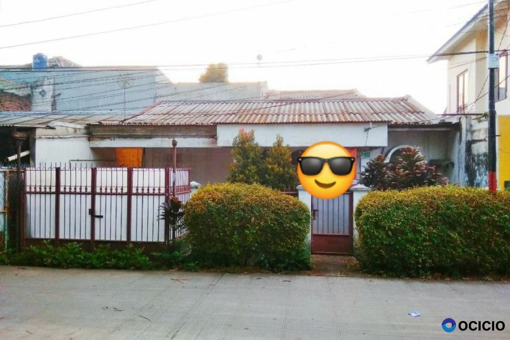 Di Jual Rumah tua 1 Lantai di Perunas Kelender, Duren Sawit, Jakarta Timur