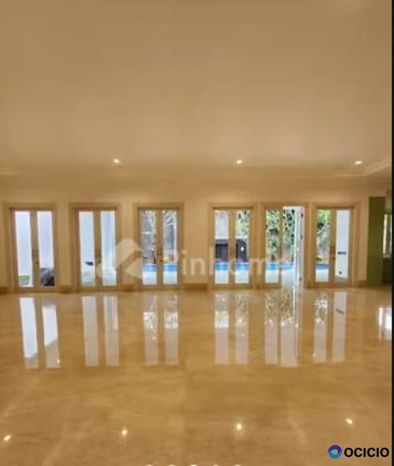 Di Jual Rumah 2 Lantai di Jalan Cipete, Jakarta Selatan.