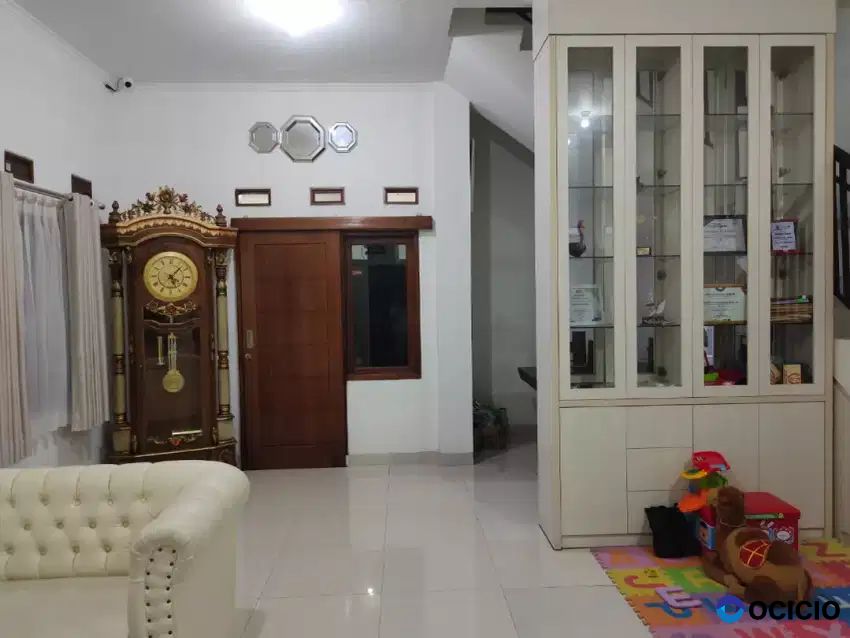 Dijual rumah sudah renovasi siap huni LT 176 di cikunir dekat LRT