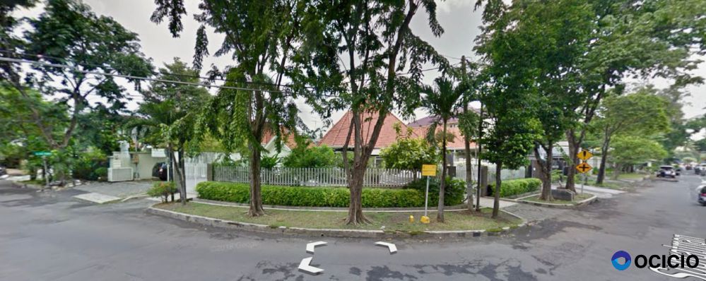 Dijual Rumah WR Supratman Surabaya cocok buat Kantor, Resto, Cafe, Butik, dll